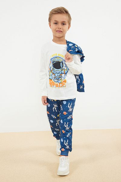 TRENDYOLKIDS Boy's Navy Galactic Print T-shirt and Pants Cardigan Set - Knitted Bottom-Top Set TKDAW25AU00000