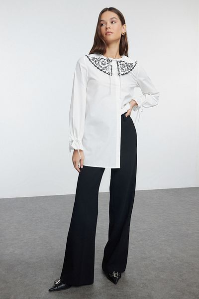 Trendyol Modest Dětská vyšívaná bavlněná košile s límečkem - TCTSS24TG00086