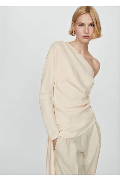 MANGO Woman Detailní halenka asymetrického střihu