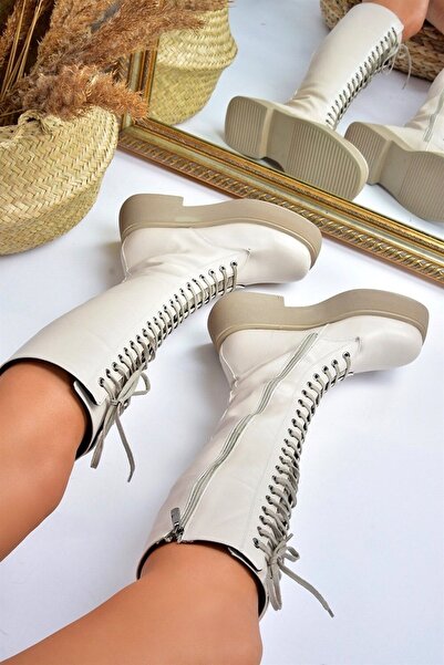 Fox Shoes Bézs fűzős alkalmi női csizma L610130909