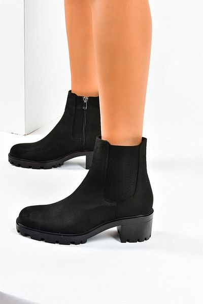 Fox Shoes Schwarze Wildleder-Damenstiefel mit kurzem Absatz L252022002