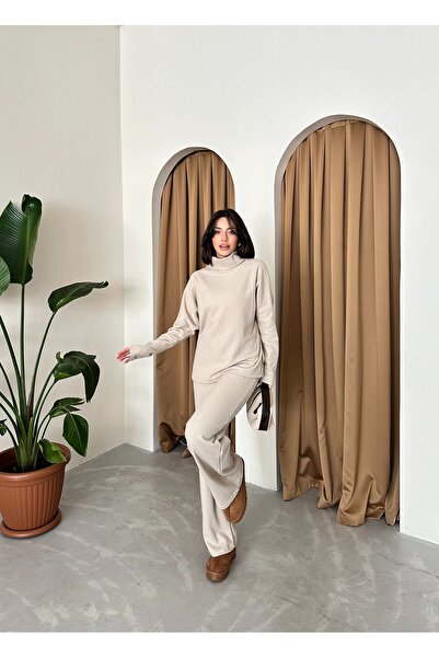 MODERNİZE طقم قميص وسروال نسائي محبوك ملون من Thessaloniki