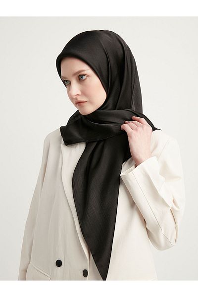 Saless Janjan Detailed Black Hijab Crinkle Evening Scarf - 100X100Cm