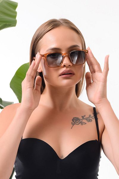 Duke Nickle Unisex Brown Translucent Style Square Frame Black Uv 400 Glass Sunglasses Uv 400
