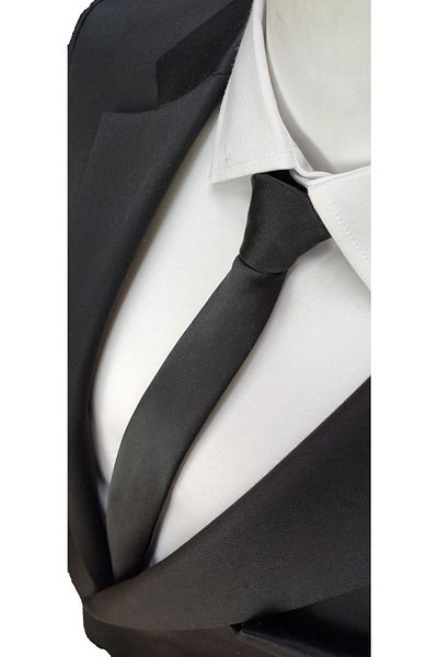 Elegante Cravatte Черна изключително тънка тънка матова вратовръзка и джобна кърпичка