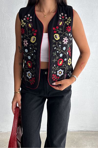 FEMELLE Vestă neagră cu model floral brodat