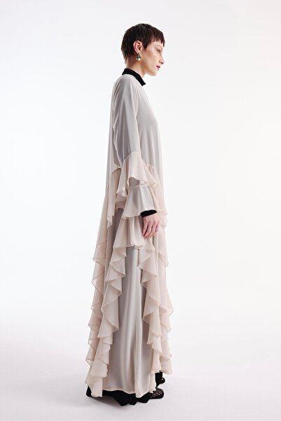 Nuum Design Chiffon Abaya Flywheel Detailed Nude + Shawl