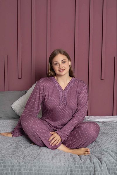 Temporium Women's Large Size Patterned Buttoned Collar Long Sleeve Bamboo Pajama Set