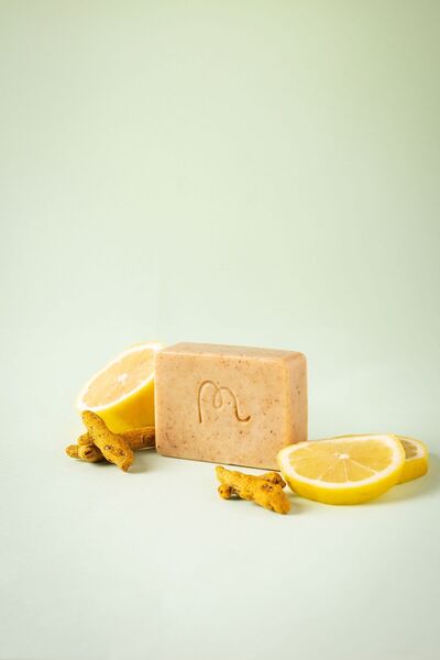 Nimba Home صابون مقشر بالكركم والليمون