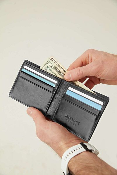 HELMBROOK Eldridge Men's Black Leather Slim Design - Rfid Protected Multi-Compartment Wallet