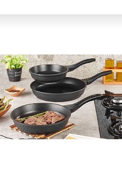 Kahramanlar Motto Series 3-Piece Cast Pan Set