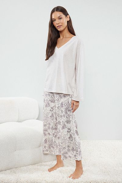Trendyol Collection Σετ Πιτζάμες Πλεκτό Capri Beige Floral - THMAW25PT00106