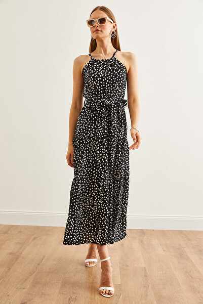 Olalook Černobílé viskózové šaty s ohlávkovým výstřihem – s páskem, tkané ELB- 19001548