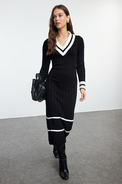 Trendyol Collection Barva Blocked Black Midi Knitwear Dress - Twoaw25El00009