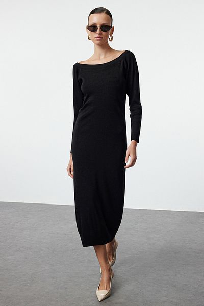 Trendyol Collection Pletené šaty Midi - černé, Boat Neck, Twoaw25El00043