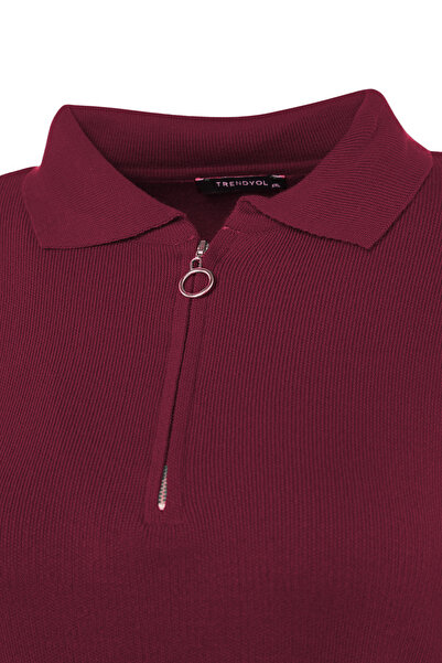 Trendyol Curve Черешово кафяв пуловер с цип с поло яка и детайлен трикотаж TBBAW23AN00056