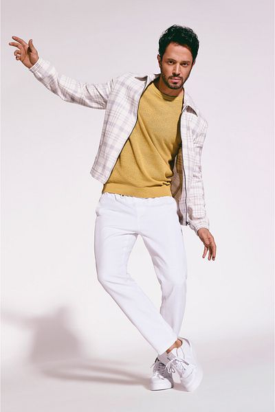 Avva Men's Mustard Textured Slim Fit Slim Fit Knitwear T-shirt E005010