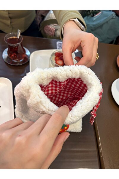 Sumicorn Design Peluş Çilek Pötikareli Astarlı Büzgülü Ipli Düzenleyici Kese Makyaj Çantası Bez Poşet Ekru