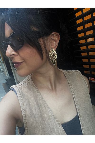 Hoop jewelery Design Large Form Leaf Earrings