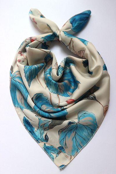 THE MOON Lana Blue Leaf Patterned Vegan Silk Scarf