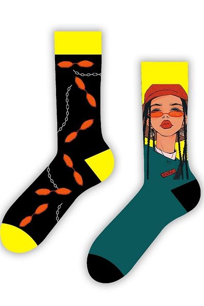 CARNAVAL SOCKS Дамски чорапи с шарки и шарки - десни, леви и с дредове
