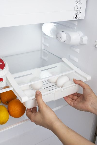 Porsima Org-10 White Accordion Refrigerator Organizer with Strainer - Adjustable Shelf Hanger