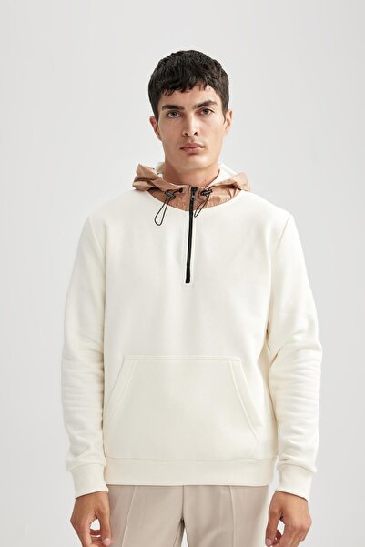 DeFacto Modern Fit Hooded Half Zipper Kangaroo Pocket Basic Plain Sweatshirt A7820Ax23Au