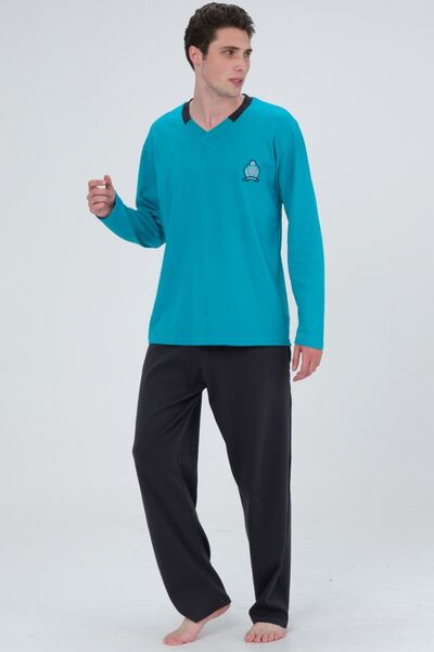 Vibes On Coat of Arms V-Neck Winter Men's Pajamas