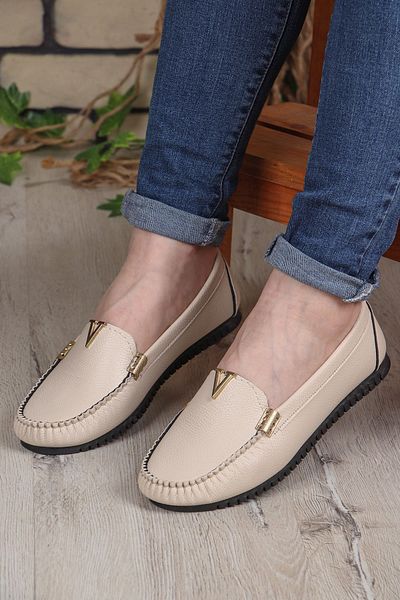 Vojo V Buckle Detailed Comfortable Light Sole Cream Skin Women's Ballerina Daily Shoes