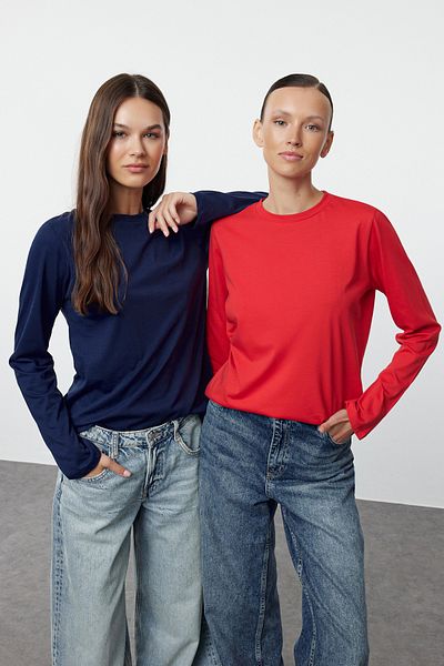 Trendyol Collection Námořnická modrá a červená 2 balení – Pletené tričko s výstřihem TWOAW25TS00001
