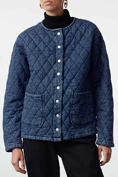 Trendyol Collection Quilted Denim Blue Jacket - TWOAW25CE00054