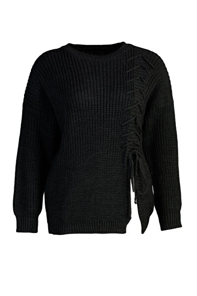 Trendyol Curve Черен дантелен пуловер с детайли от трикотаж TBBAW23AN00052