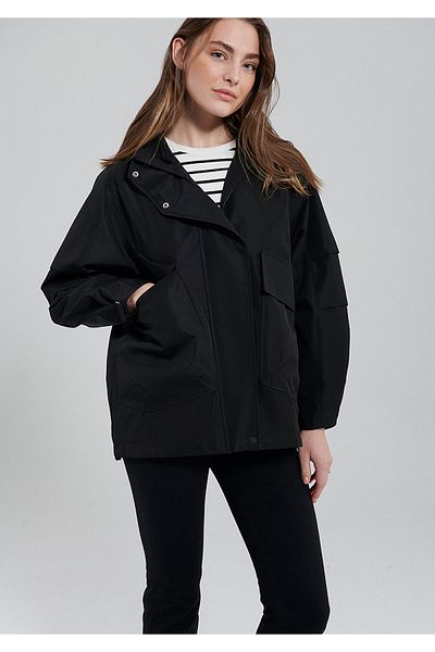 Mavi Μαύρο μπουφάν με κουκούλα Oversize / Wide Cut1110329-900