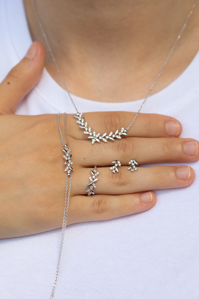 Çgk Çiğdem Gürel Kuyumculuk Beyaz 4'lü Taşlı Set Takım