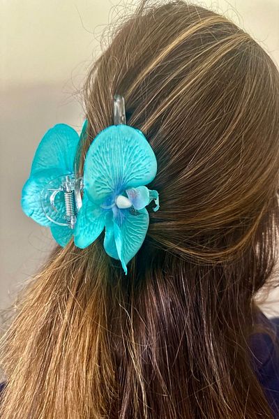 alsaccessories Дамска фиба за коса с тюркоазен цвят орхидея, модел с каишка, аксесоар за коса