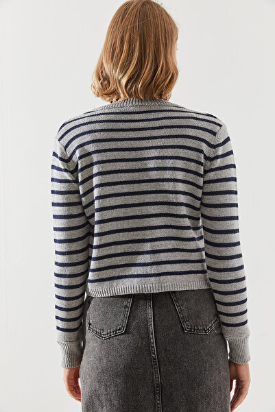 Bianco Lucci 20247506 Model pruhovaného svetru