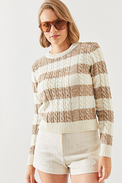 Bianco Lucci Striped Women's Sweater - Crew Neck 20247503