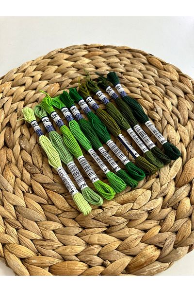 Puppets Muline 10 Colors Green Tapestry - Etamine Cross Stitch Thread Set