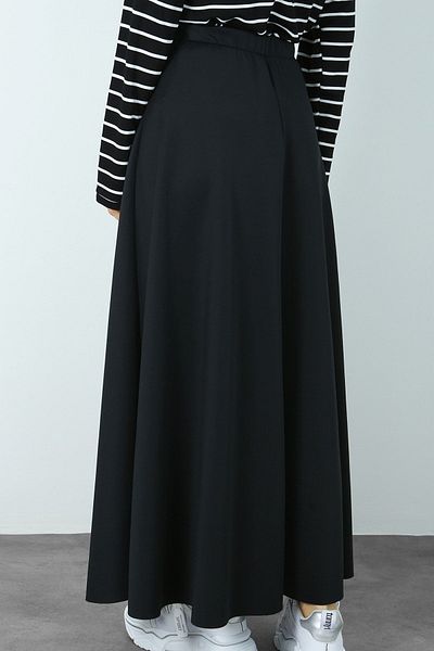 CHUL Black Flared Skirt