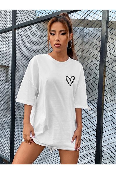 DAXİS Sportwear Company Tricou oversize imprimat cu inimă mică de damă