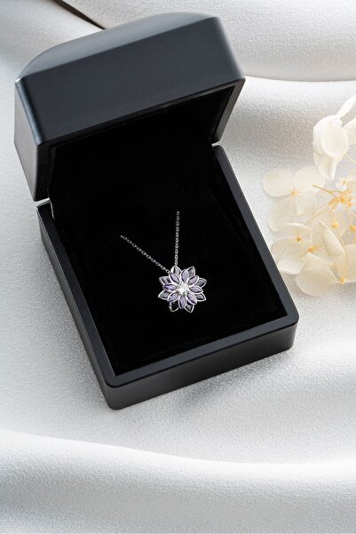 Silvano Jewelry 925 Ayar Gümüş Işıklı Kutuda Lotus Çiçeği Kolye