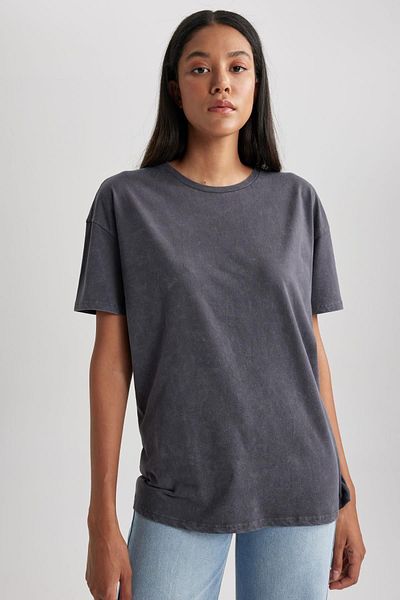 DeFacto Oversize Wide Fit kerékpáros nyakú fésült pamut rövid ujjú póló B6331ax23au