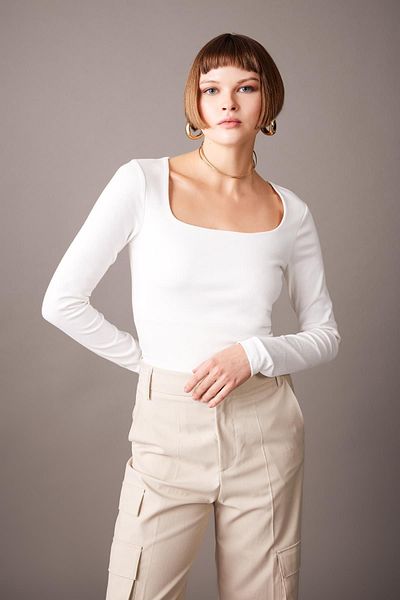 DeFacto Tričko Slim Fit s dlouhým rukávem a čtvercovým výstřihem – B2067ax23au