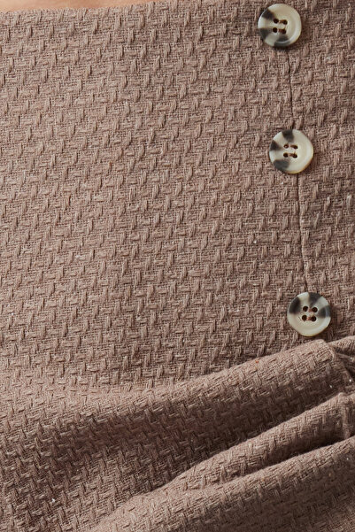 Trendyol Collection Tweed Béžová sukně k šortkám – zapínaná, tkaná, TWOAW24SR00024