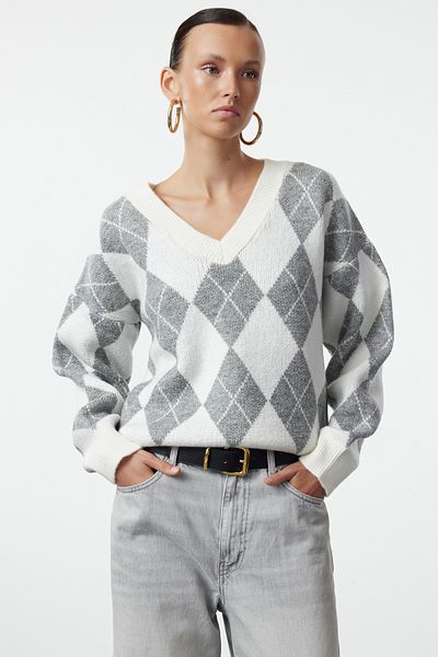 Trendyol Collection Ecru Soft Textured Diamond Strickpullover TWOAW25KZ00200