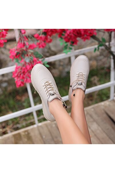Moka Shopin Beige colored MokaShopin Romy Lace-up Sneakers
