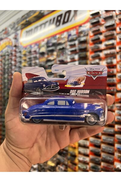 DİSNEY CARS Disney cars DOG HUDSON (1.42 ölçektir )