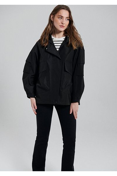 Mavi Μαύρο μπουφάν με κουκούλα Oversize / Wide Cut1110329-900