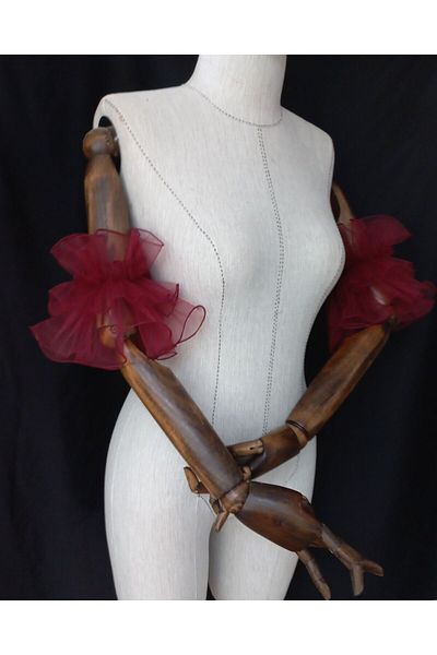 es moda shop Asha Curved New Season Tulle Sleeves Burgundy