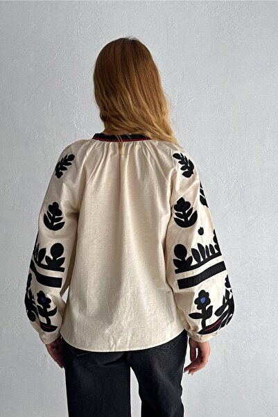 FEMELLE Γυναικεία Μπεζ Απλικέ Κέντημα Κεντημένη Βαμβακερή Μπλούζα με Φούντες